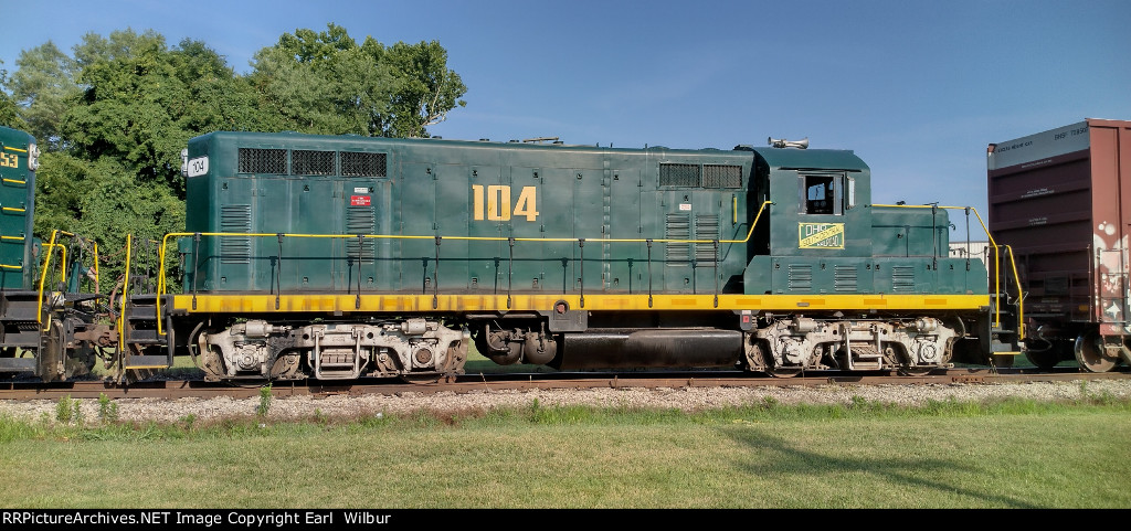 Ohio South Central Railroad (OSCR) #104